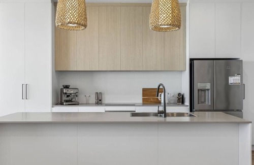 Hayborough House | Seamist On Seagull, Expansive Views