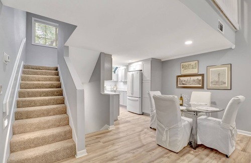 Sea Pines Villa | SeaPines, Completely Renovated, Spacious, Pet Friendly, Two bicycles included