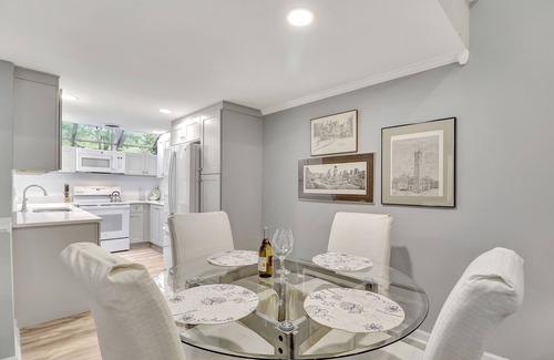 Sea Pines Villa | SeaPines, Completely Renovated, Spacious, Pet Friendly, Two bicycles included