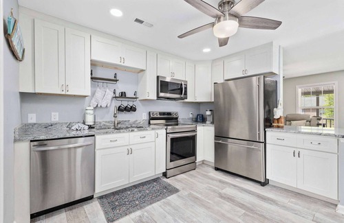 Garden City Villa | Seashell Retreat 3/2 By Beach Star