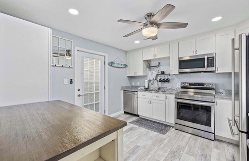 Garden City Villa | Seashell Retreat 3/2 By Beach Star