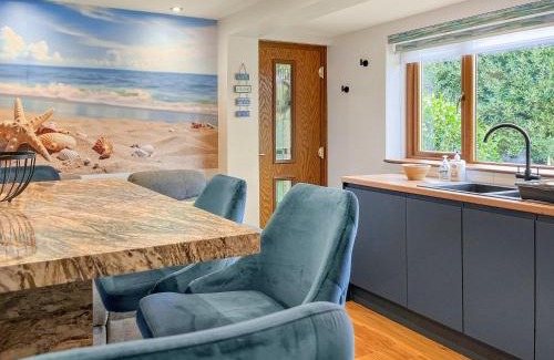 Dunster House | Seashells