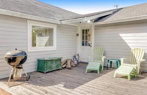 Salmon Creek House | Seaside Cottage