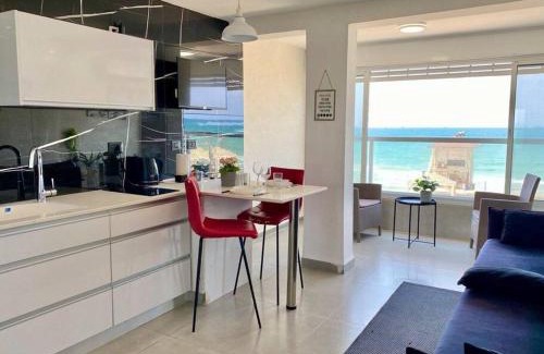 Haifa Apartment | Seaside cozy apartment