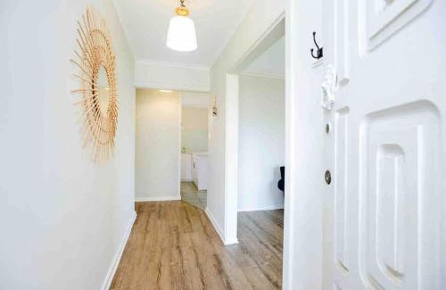 Port Elliot House | Seaside Escape Cottage free WIFI Pet Friendly