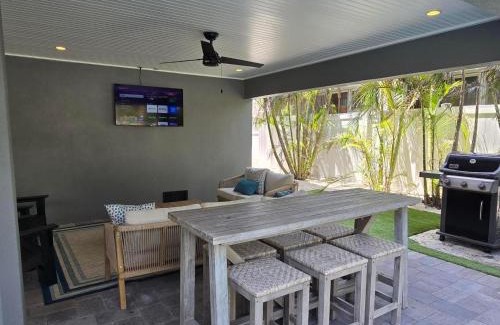 Bradenton Beach House | Seaside Escape