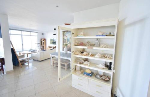 Margate Beach Apartment | Seaside Getaway