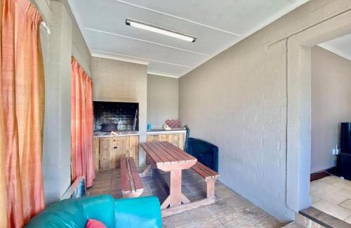 Pearly Beach House | Seaside Haven