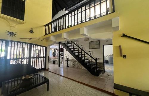 Chichiriviche Villa | Seaside House with Private Pier