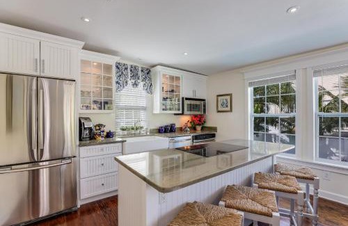 Bradenton Beach House | Seaside Manor