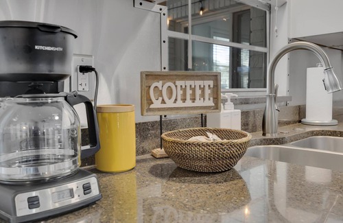 Dolphin's Cove House | Seaside Paradise - Pool Hottub Game Room