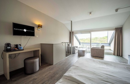 Westkapelle Hotel | Seaside Retreat: Pool, Beach Access, Kids’ Playground, and Onsite Dining