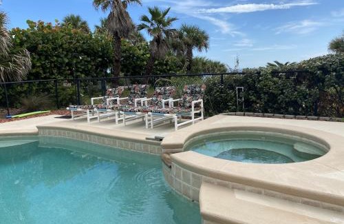 Bostroms House | Seaside Serenity Direct Oceanfront