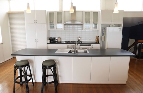 Rockingham House | SeaValor Skyfall - Absolute Beachfront Family Friendly