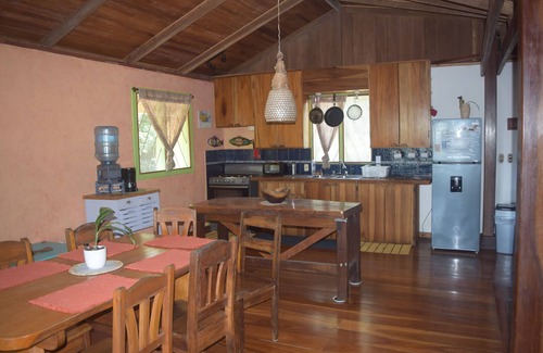 Chiguata Cabin | Seaview at Playa Chiquita Wildlife Lodge above Canopy