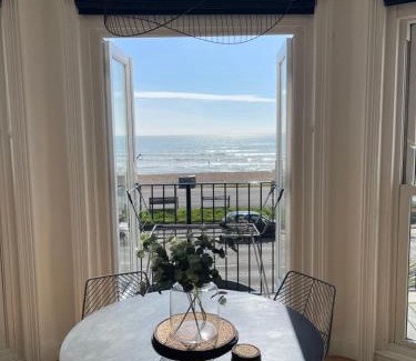 Worthing Apartment | Seaview flat with balcony, spacious 2 bedroom