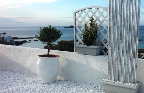 Mandrakia House | Seaview House above a lovely little cove