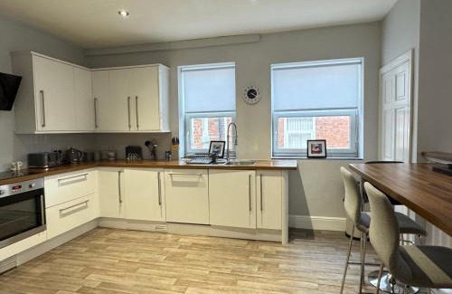 Whitley Bay Apartment | Seaview Loft Apartment Whitley Bay FREE ONSITE PARKING