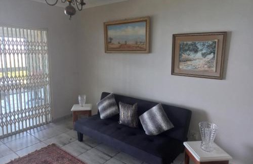 Port Shepstone Apartment | Seaview Self Catering