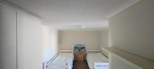 Seaview Apartment | Seaview Self catering cottage