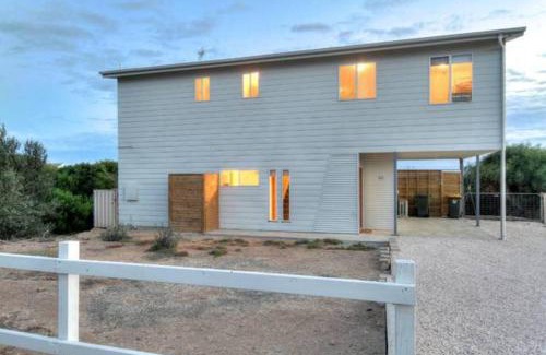 Middleton House | SeaWatch-Sea Views