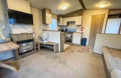 Clacton-on-Sea Resort | Seawick Caravan 922