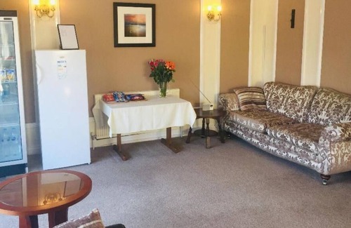 Beaumont House | Seawold Guest House