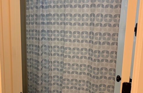 Royal Other | Secluded and Peaceful Ranch House