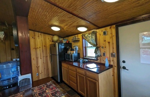 Berrien Springs Cabin | Secluded Country Cabin