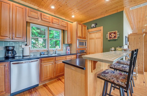 Wedowee House | Secluded Cove & Fire Pit: Lake Wedowee Getaway