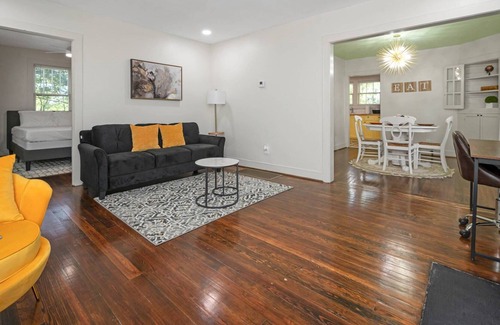 Crestline Heights House | Secluded East Lake Cottage | Peaceful Retreat, Modern Amenities