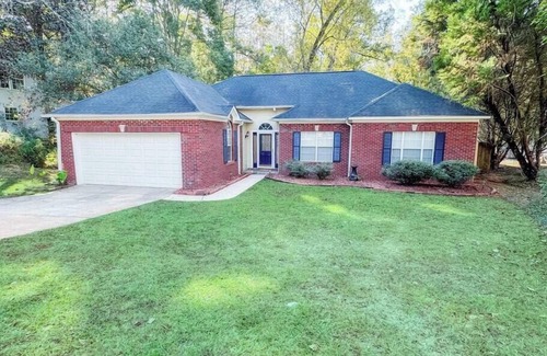 Malbis House | Secluded Hideaway near Mobile Bay-3/2 One story