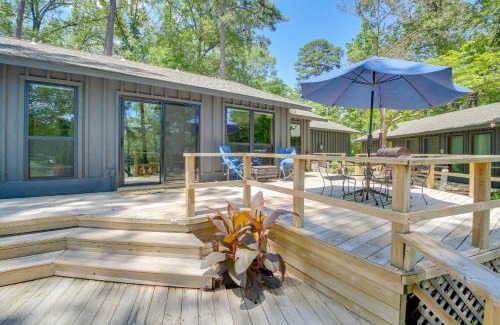 Mid America House | Secluded Lake Hamilton Access Hot Springs Home