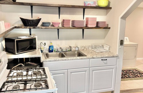 Birmingham House | Secluded location in quiet neighborhood 2 miles from the brand new amphitheater.