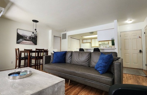 Veterans Park Apartment | Secluded Oasis!