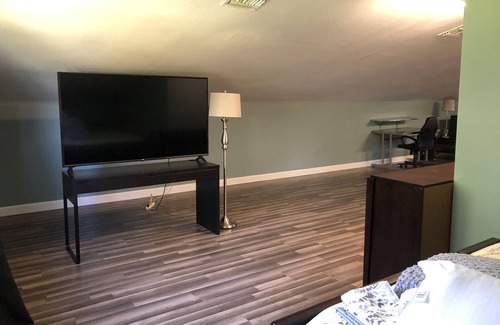 Wesley Chapel House | Secluded Resort Style Home- Country getaway