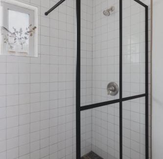 Dunlap House | Secluded rustic 2-bedroom cabin on nature retreat