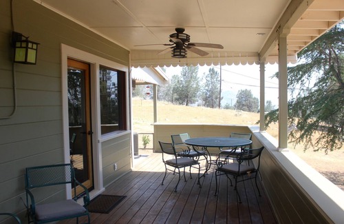 Kernville House | Secluded Yet Close! Meadow Oak Cabin, Kernville