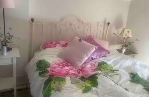 Worlington Cottage | Seclusion by a Riverside Garden on Two Moors Way