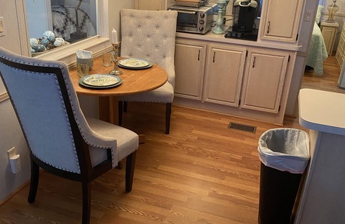 Clermont House | Secured Community w/3 pools, Golf. Lakes all around. 30 min from theme parks.