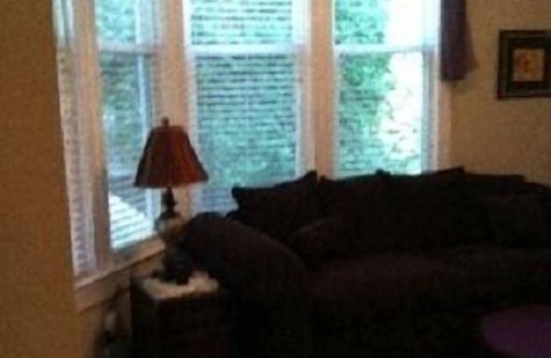 Belmont Heights Apartment | SECURITY, PRIVACY, YARD and PARKING; (4 miles to the Convention center)