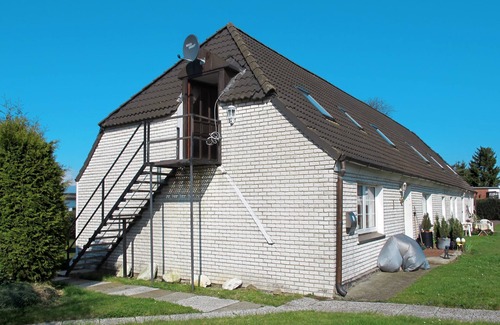 Verchen Apartment | Seeblick by Interhome