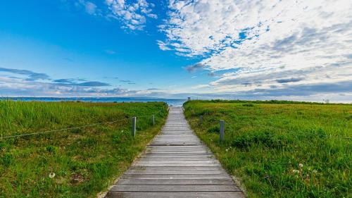 Binz Apartment | Seeschloss, App 02, direkt an der Strandpromenade, TOPLAGE