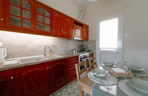 Selinia House | Selene house
