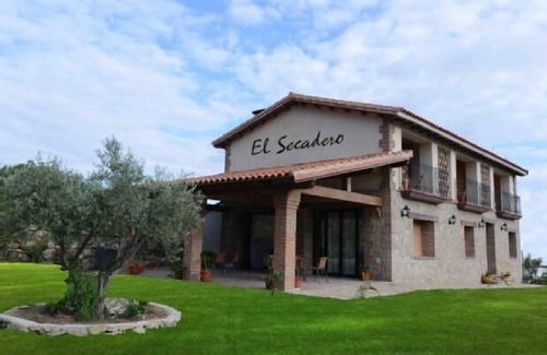 Jarandilla de la Vera Cottage | Self catering El Secadero for 8 people