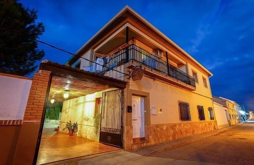 Casas de Benitez Cottage | Self catering El Jardin Manchego for 8 people