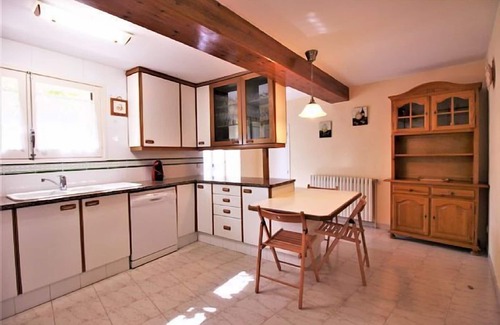 Santa Pau Cottage | Self catering Mas La Costa for 16 people