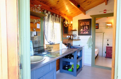 Tarifa Ski Chalet | Self-catering, ocean views, walk to beaches. BBQs, secure parking, set in nature