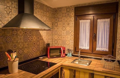 Jadraque Apartment | Self catering Ohana Suite for 2 people