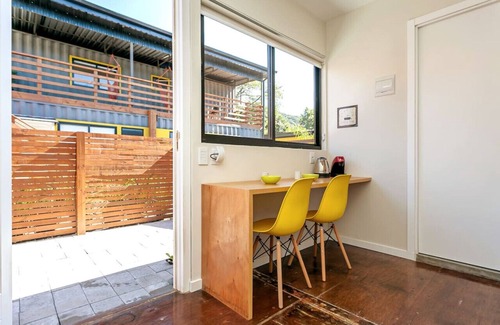 Lagoa da Conceicao Apartment | *Self Check-In*A/C*Full Kitchen*10min->Beach*